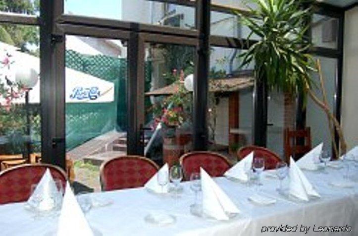 Elite Hotel Oradea Restaurant foto